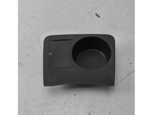 bontott RENAULT MEGANE III Pohártartó