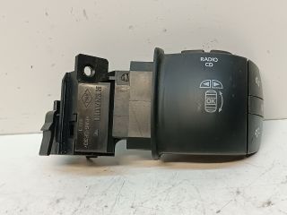 bontott RENAULT MEGANE III Rádió / CD Kapcsoló