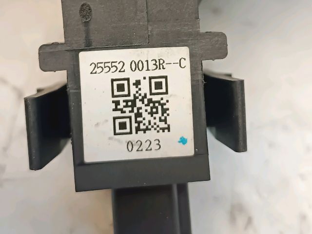 bontott RENAULT MEGANE III Rádió / CD Kapcsoló