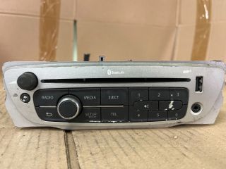 bontott RENAULT MEGANE III Rádió / CD