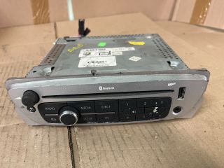 bontott RENAULT MEGANE III Rádió / CD