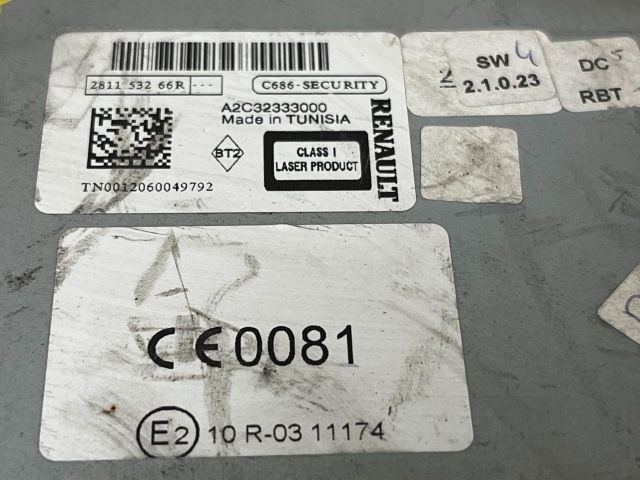 bontott RENAULT MEGANE III Rádió / CD