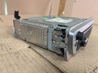 bontott RENAULT MEGANE III Rádió / CD