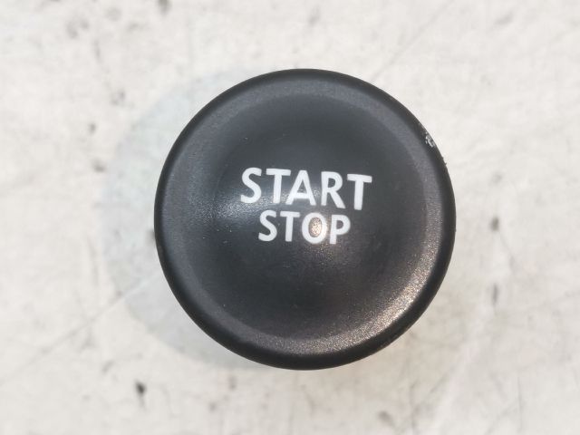 bontott RENAULT MEGANE III Start / Stop Indító Gomb