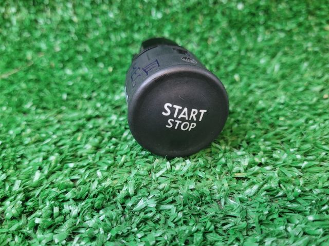 bontott RENAULT MEGANE III Start / Stop Indító Gomb