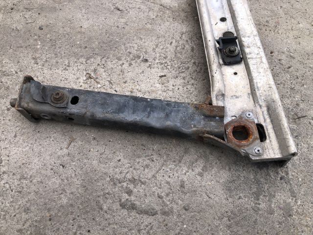 bontott RENAULT MEGANE III Vízhűtő Radiátor Tartó