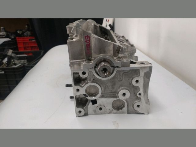 bontott RENAULT MEGANE IV Hengerfej