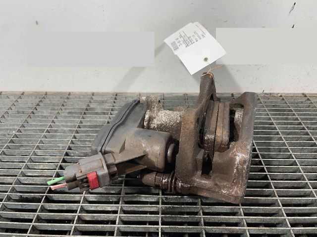 bontott RENAULT MEGANE IV Bal hátsó Féknyereg Munkahengerrel