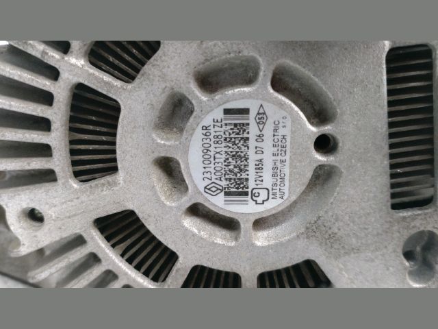 bontott RENAULT MEGANE IV Generátor