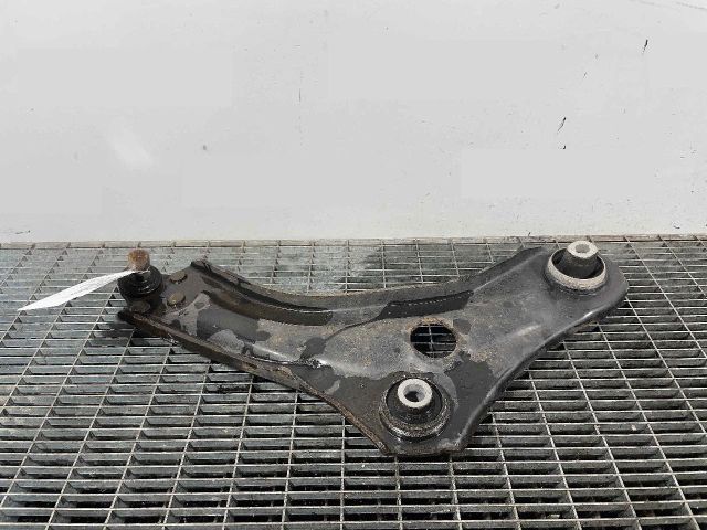 bontott RENAULT MEGANE IV Jobb első Lengőkar