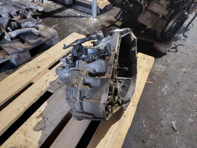 bontott RENAULT MEGANE IV Váltó (Mechanikus)