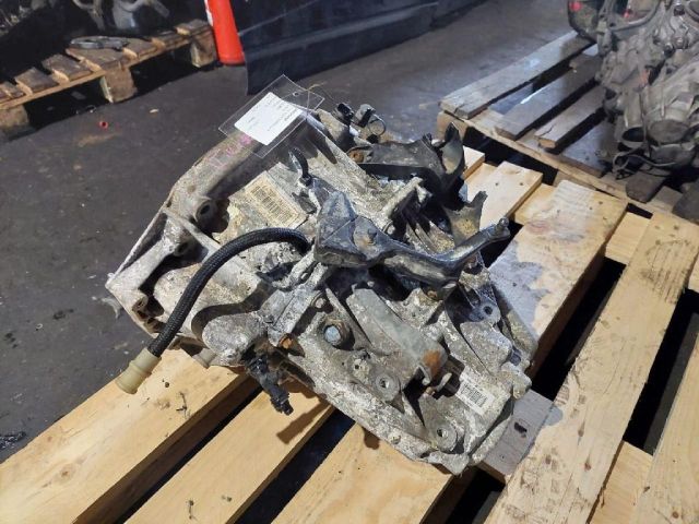 bontott RENAULT MEGANE IV Váltó (Mechanikus)