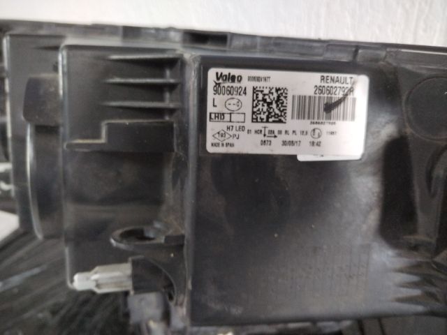 bontott RENAULT MEGANE IV Bal Fényszóró