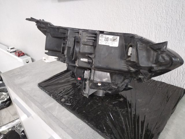 bontott RENAULT MEGANE IV Bal Fényszóró