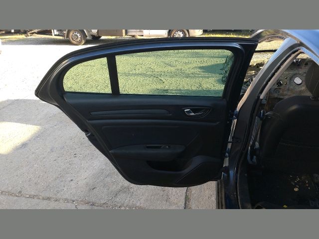 bontott RENAULT MEGANE IV Bal hátsó Ajtó (Részeivel)