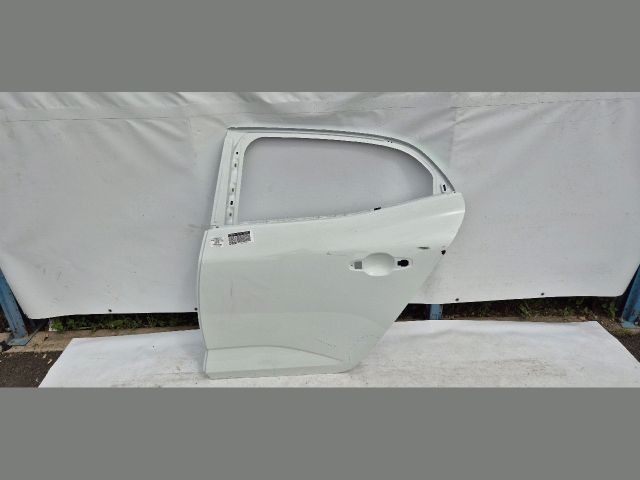 bontott RENAULT MEGANE IV Bal hátsó Ajtó (Üres lemez)