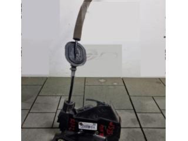 bontott RENAULT MEGANE IV Bal hátsó Ajtózár