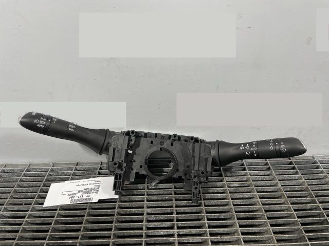 bontott RENAULT MEGANE IV Bal Kormánykapcsoló Irányjelző