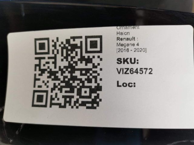 bontott RENAULT MEGANE IV Csomagtérajtó Díszléc