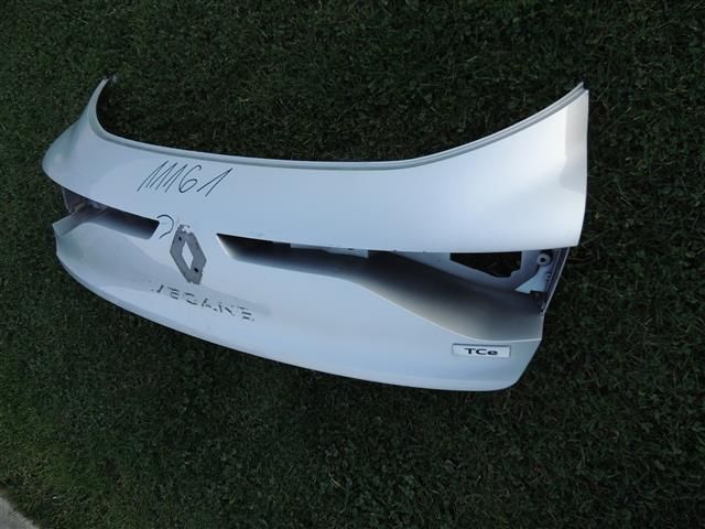 bontott RENAULT MEGANE IV Csomagtérajtó Díszléc