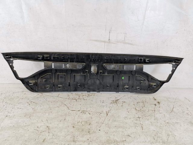 bontott RENAULT MEGANE IV Csomagtérajtó Díszléc