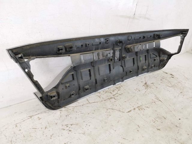 bontott RENAULT MEGANE IV Csomagtérajtó Díszléc