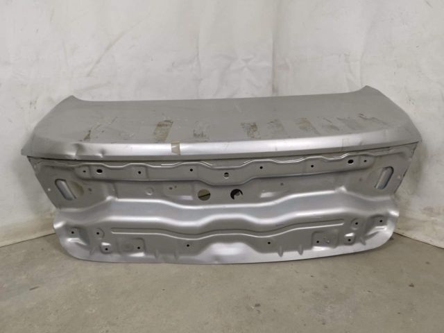 bontott RENAULT MEGANE IV Csomagtérajtó (Üres lemez)