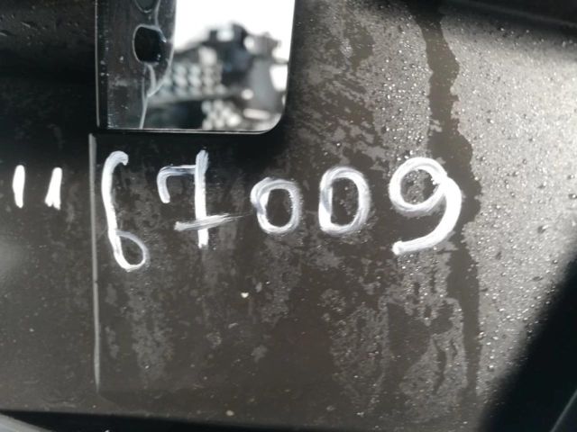 bontott RENAULT MEGANE IV Első Lökhárító Alsó Középső Díszrács