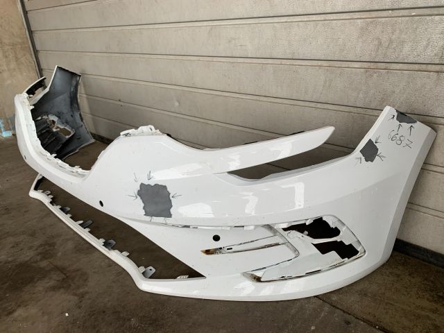 bontott RENAULT MEGANE IV Első Lökhárító (Üresen)