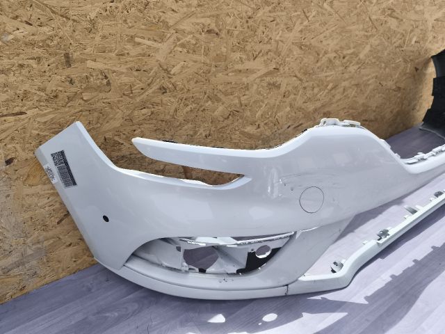 bontott RENAULT MEGANE IV Első Lökhárító (Üresen)