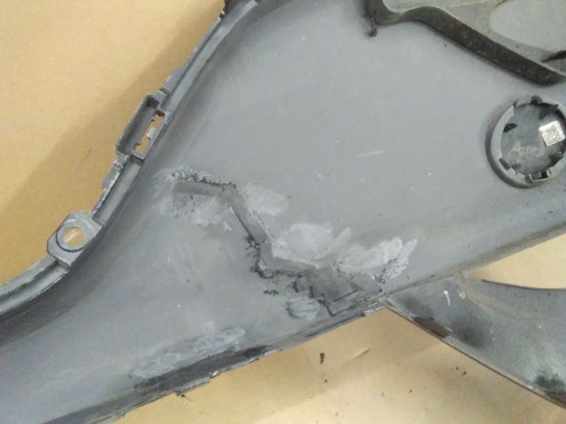 bontott RENAULT MEGANE IV Első Lökhárító (Üresen)