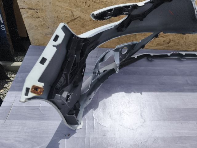 bontott RENAULT MEGANE IV Első Lökhárító (Üresen)