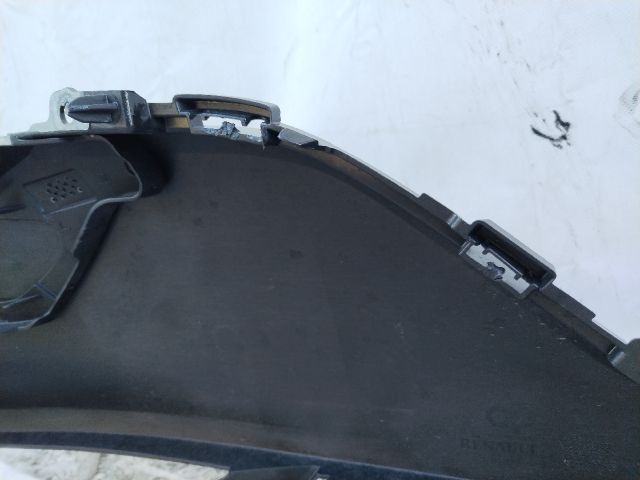 bontott RENAULT MEGANE IV Első Lökhárító (Üresen)