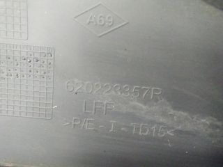 bontott RENAULT MEGANE IV Első Lökhárító (Üresen)