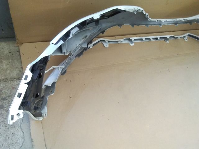 bontott RENAULT MEGANE IV Első Lökhárító (Üresen)