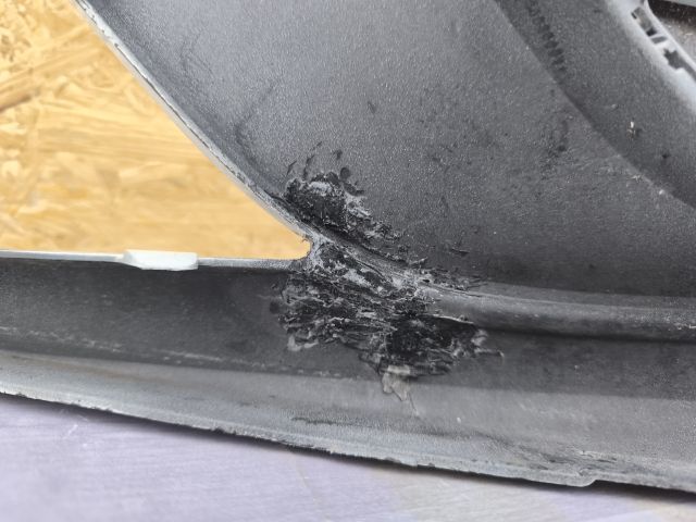 bontott RENAULT MEGANE IV Első Lökhárító (Üresen)