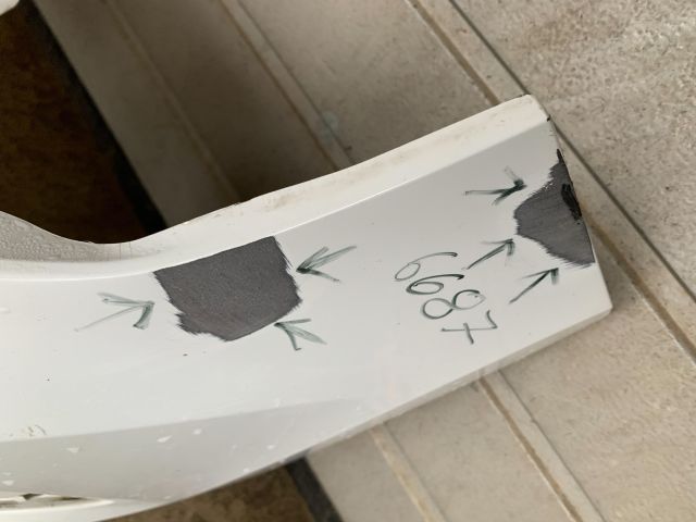 bontott RENAULT MEGANE IV Első Lökhárító (Üresen)