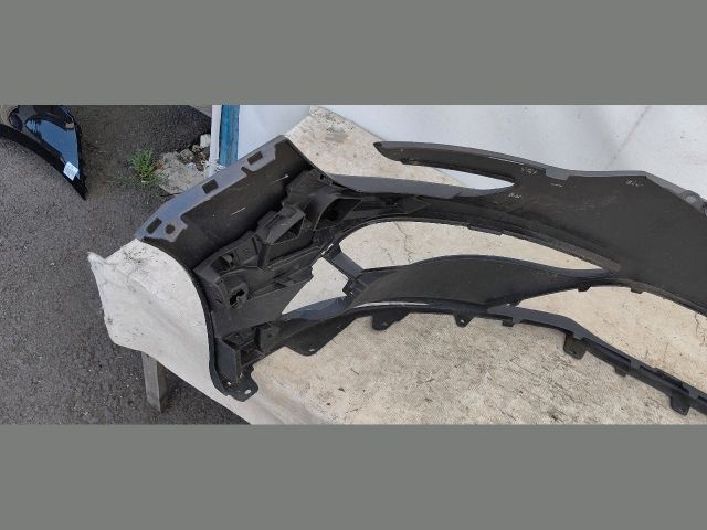 bontott RENAULT MEGANE IV Első Lökhárító (Üresen)