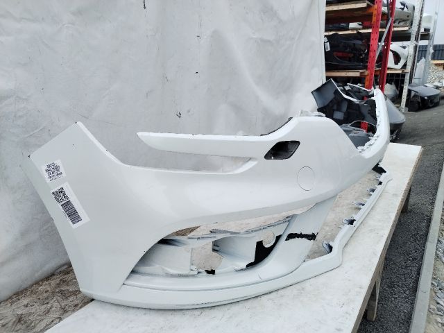 bontott RENAULT MEGANE IV Első Lökhárító (Üresen)