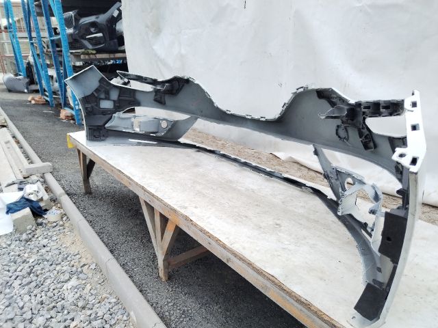 bontott RENAULT MEGANE IV Első Lökhárító (Üresen)