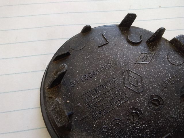 bontott RENAULT MEGANE IV Első Vonószem Burkolat