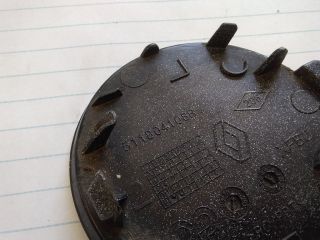 bontott RENAULT MEGANE IV Első Vonószem Burkolat