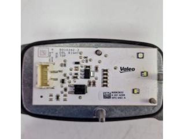 bontott RENAULT MEGANE IV Fényszóró Elektronika