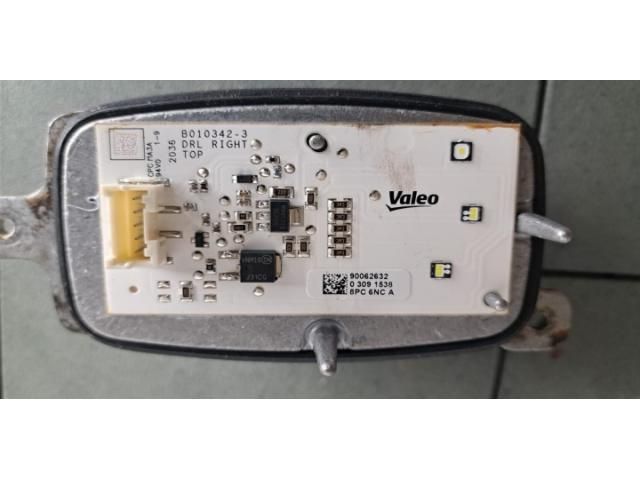 bontott RENAULT MEGANE IV Fényszóró Elektronika