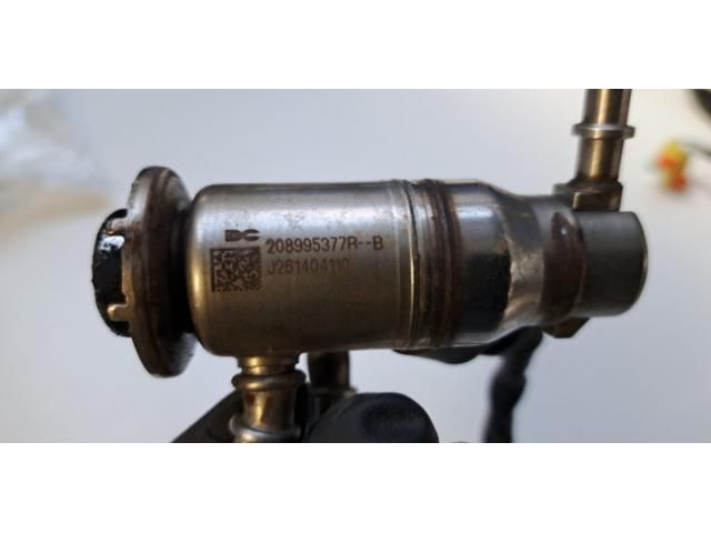 bontott RENAULT MEGANE IV Grandtour AdBlue Befecskendező Egység