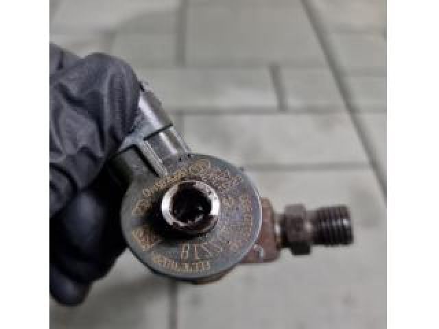 bontott RENAULT MEGANE IV Grandtour Porlasztó (1 db)