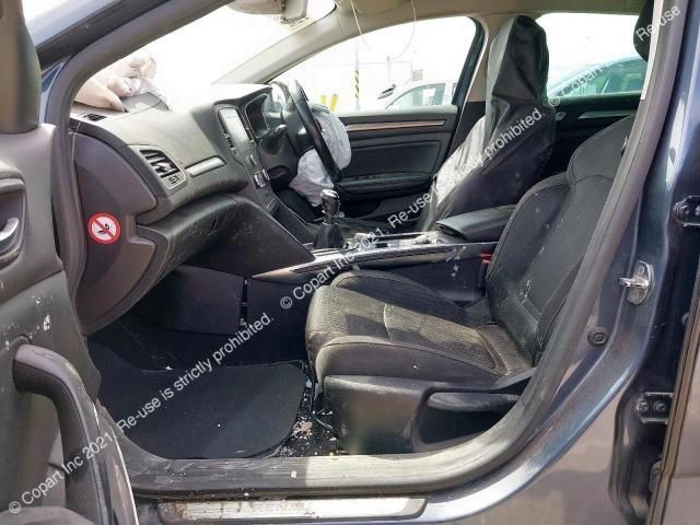 bontott RENAULT MEGANE IV Grandtour Bal A Oszlop Burkolat