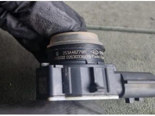 bontott RENAULT MEGANE IV Grandtour Hátsó Tolatóradar Fej