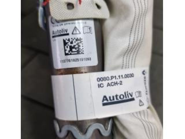 bontott RENAULT MEGANE IV Grandtour Jobb Fejlégzsák