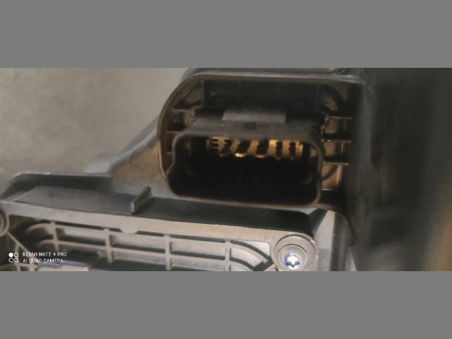 bontott RENAULT MEGANE IV Grandtour Jobb Fényszóró